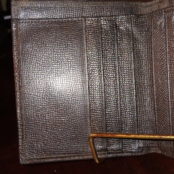 BVLGARI BLACK LEATHER COMPACT WALLET - Picture 7 of 10